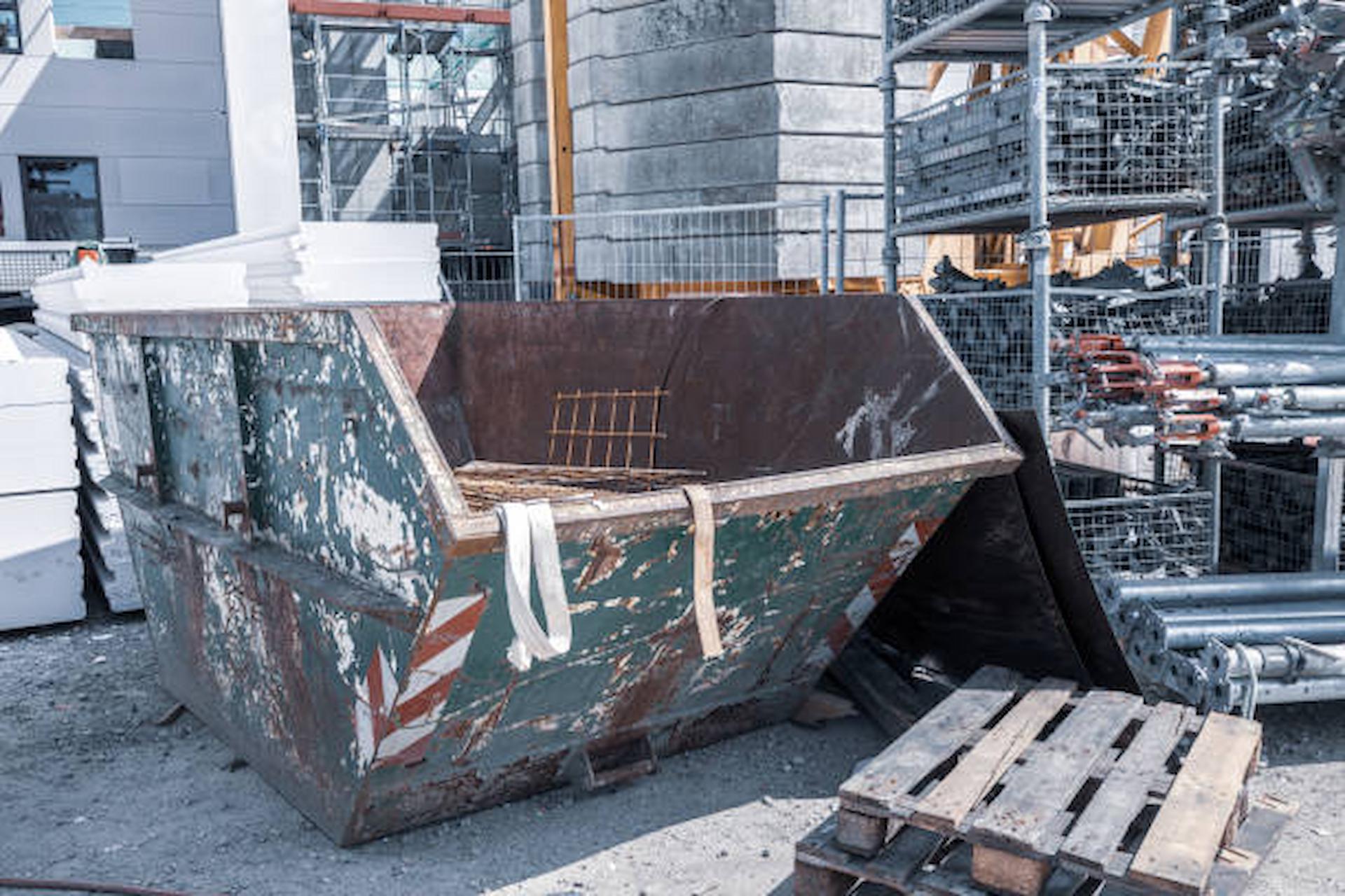 Some Excellent Benefits Of Choosing A Skip-Hire Service